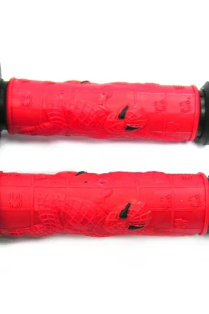 A Buon Prezzo Coppia MANOPOLE "SPIDERMAN" L.125MM. NERO-ROSSO (FINO A ESAURIMENTO SCORTE) Forbikes